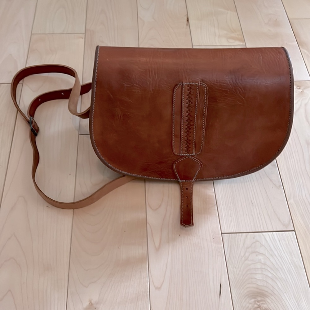 Mahogany leather saddle bag - Picture 6 of 6